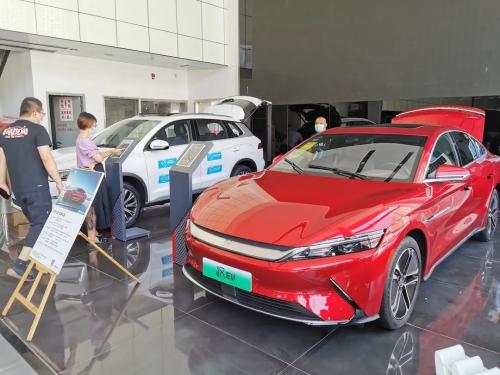 北京將下發(fā)2萬新能源家庭指標(biāo) 實(shí)探新能源車市：幾乎無特殊優(yōu)惠活動(dòng)，不同車企銷量分化嚴(yán)重